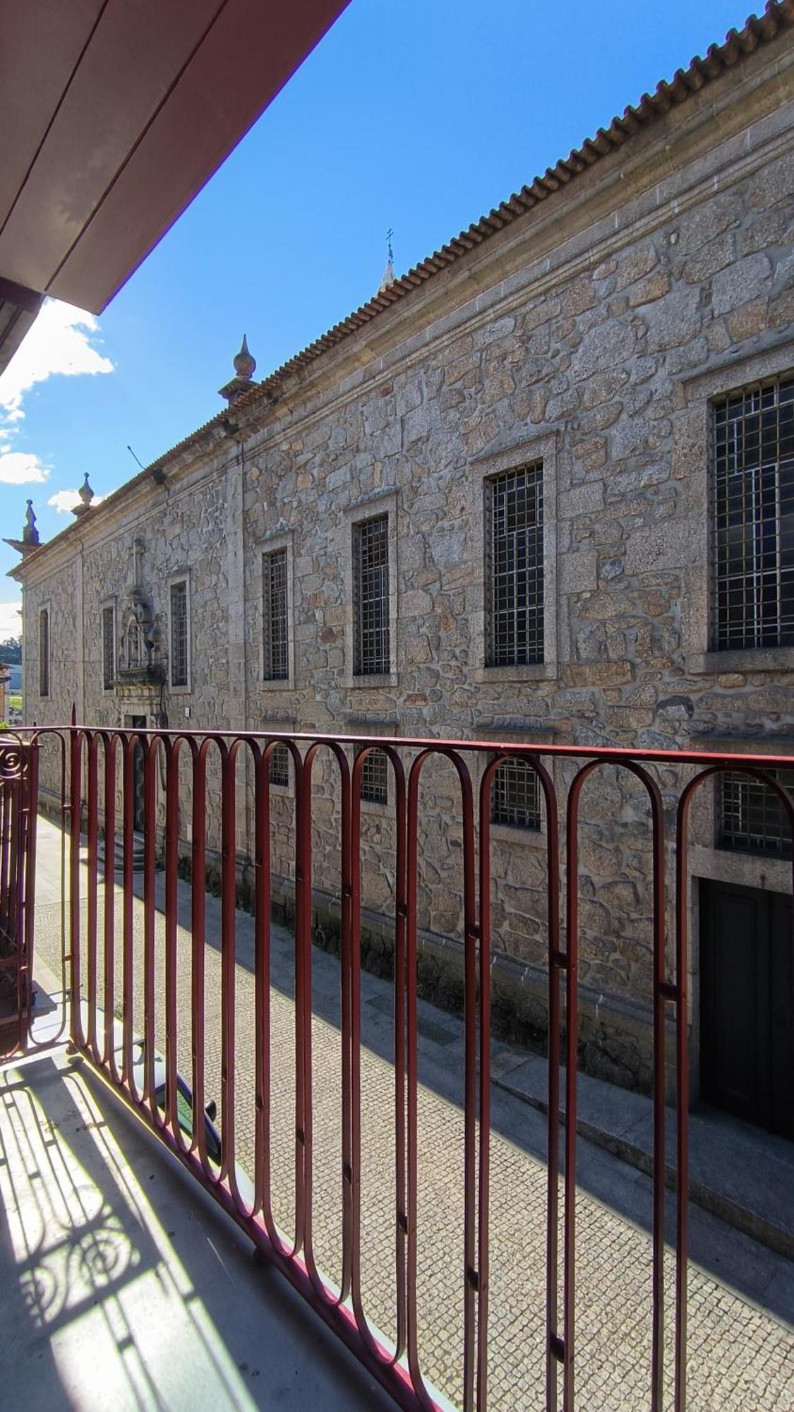 Domi Suites & Studios Guimarães Eksteriør billede